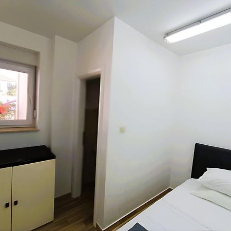 Apartments In Turanj, 20M From The Beach Sukošan Dış mekan fotoğraf