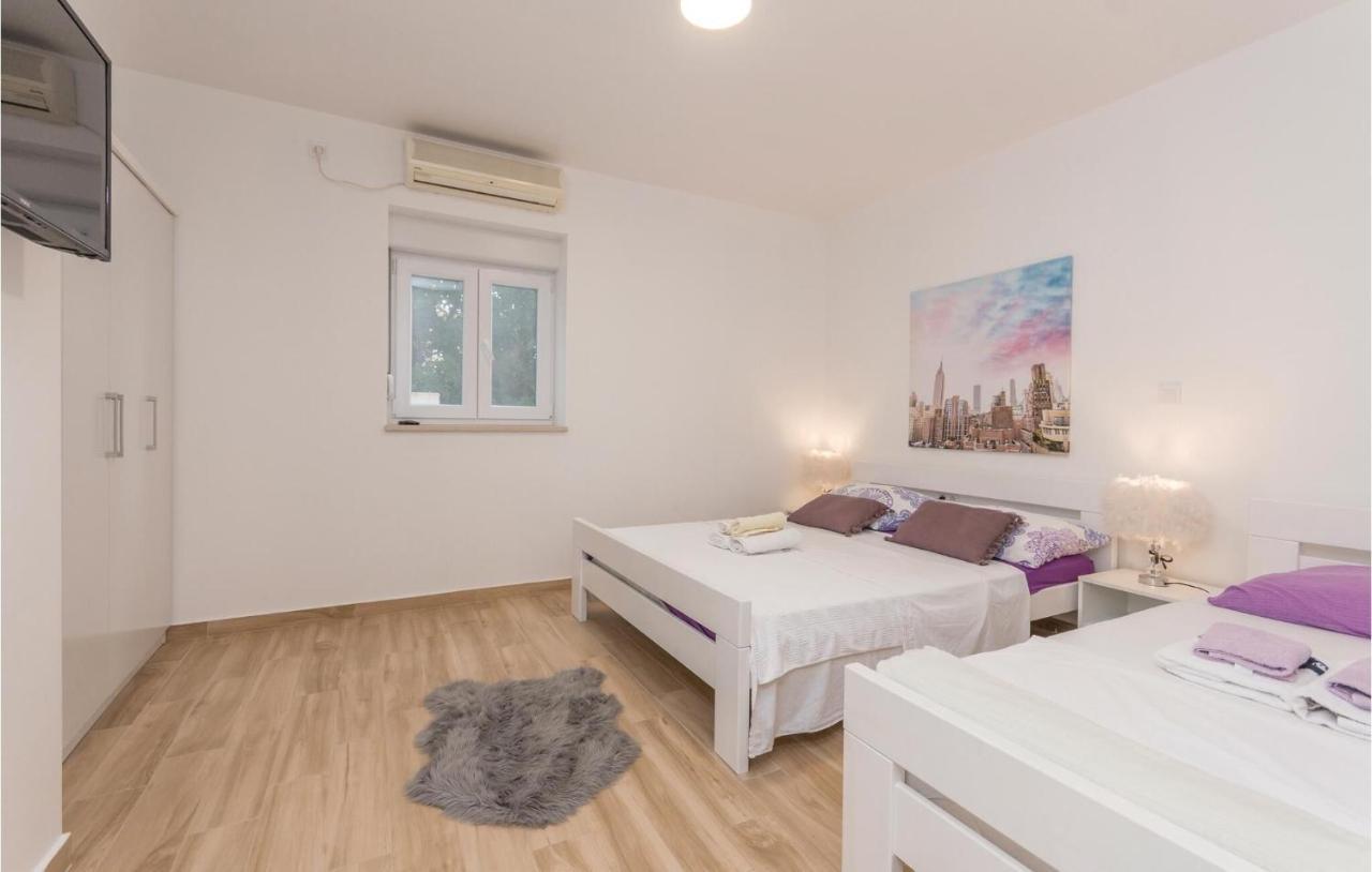 Apartments In Turanj, 20M From The Beach Sukošan Dış mekan fotoğraf