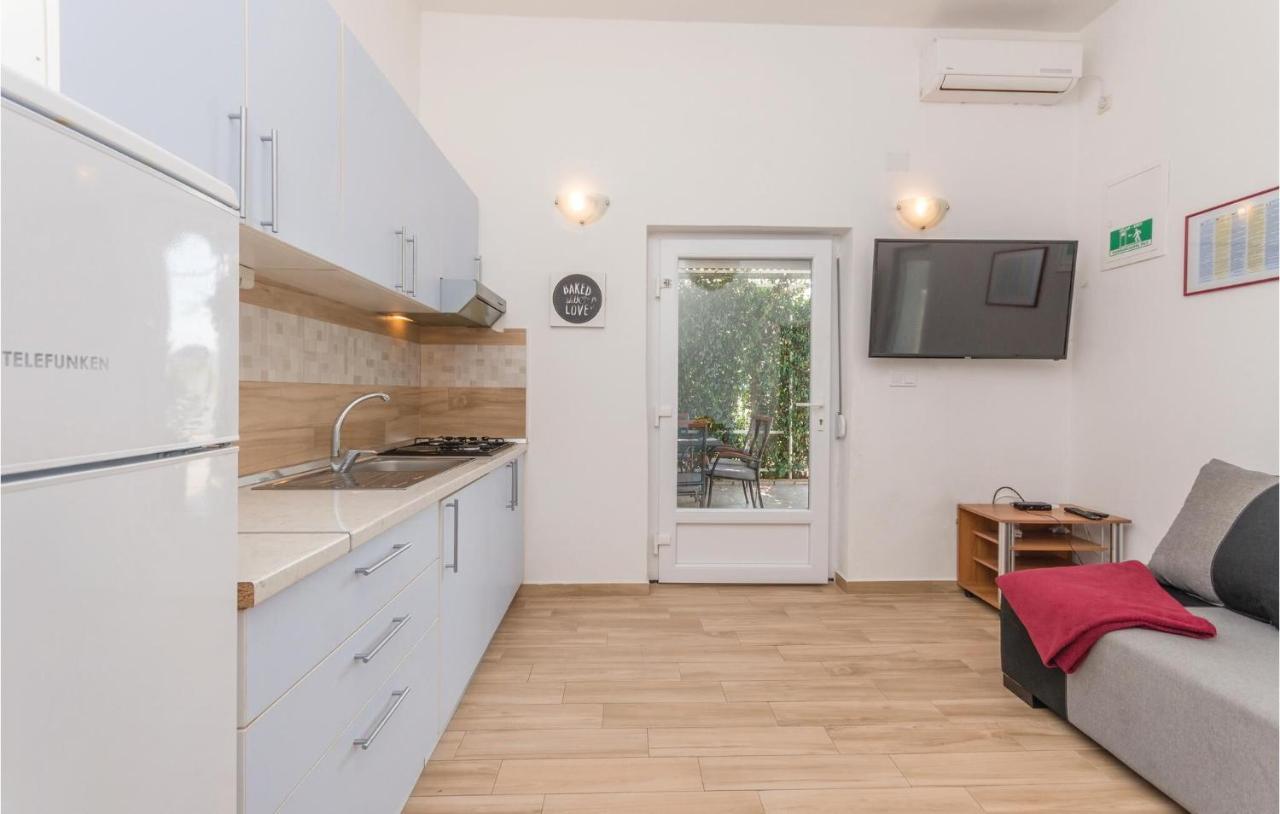 Apartments In Turanj, 20M From The Beach Sukošan Dış mekan fotoğraf