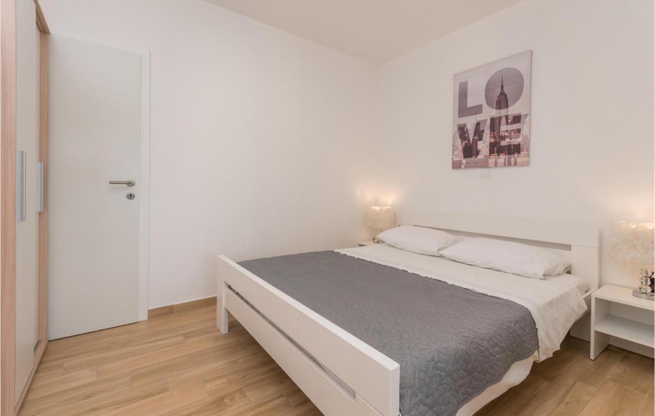 Apartments In Turanj, 20M From The Beach Sukošan Dış mekan fotoğraf