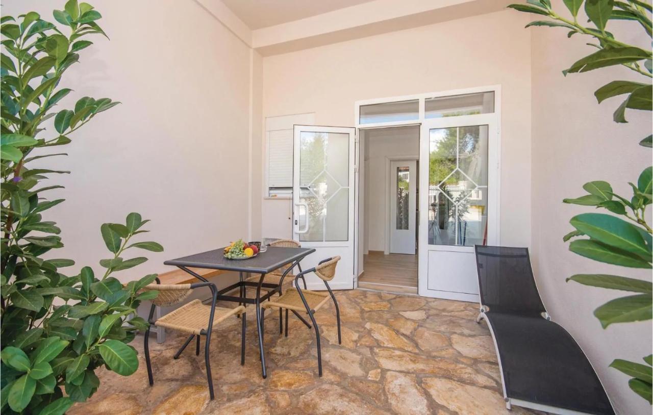 Apartments In Turanj, 20M From The Beach Sukošan Dış mekan fotoğraf